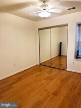 3377 Lakeside View Dr in Falls Church, VA - Building Photo - Building Photo