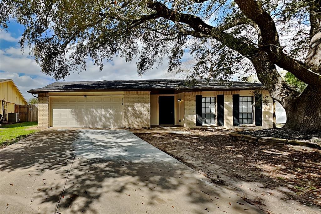 3914 Chapel Square Dr in Spring, TX - Building Photo