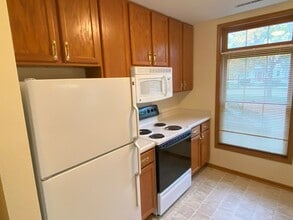 2604 Stange Rd in Ames, IA - Building Photo - Building Photo