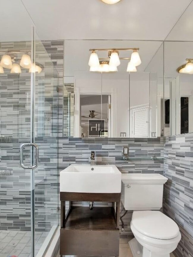 Barrow Street in New York, NY - Foto de edificio - Building Photo