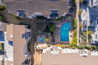 Villa Pacifica in Long Beach, CA - Foto de edificio - Building Photo