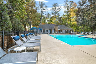 Woodlyn on the Green Apartment Homes in Cary, NC - Building Photo - Building Photo