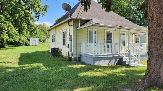 743 Rosedale Ave in Morristown, TN - Building Photo - Building Photo