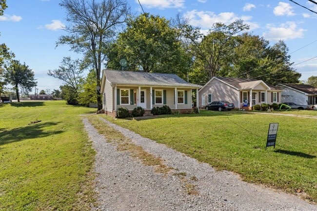 133 E St in Clarksville, TN - Building Photo - Building Photo