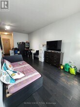 39 Queens Quay E in Toronto, ON - Building Photo - Building Photo