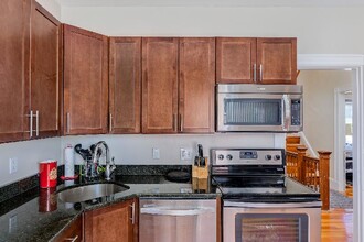 76 Parker Hill Ave, Unit 2 in Boston, MA - Foto de edificio - Building Photo