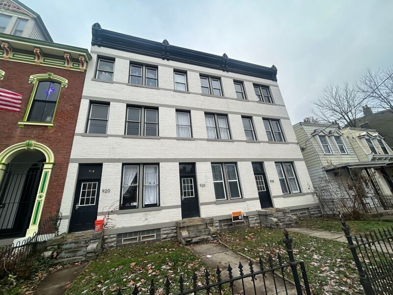 920 Washington Ave in Newport, KY - Building Photo