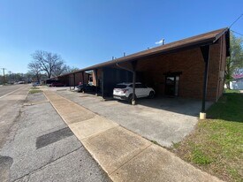 Storyboard on 10th in Mascoutah, IL - Building Photo