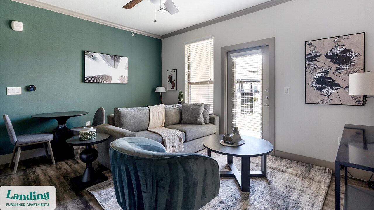 12500 Shadowglen Trce in Manor, TX - Foto de edificio