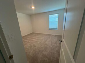 17476 Happytrails St in Land O Lakes, FL - Building Photo - Building Photo