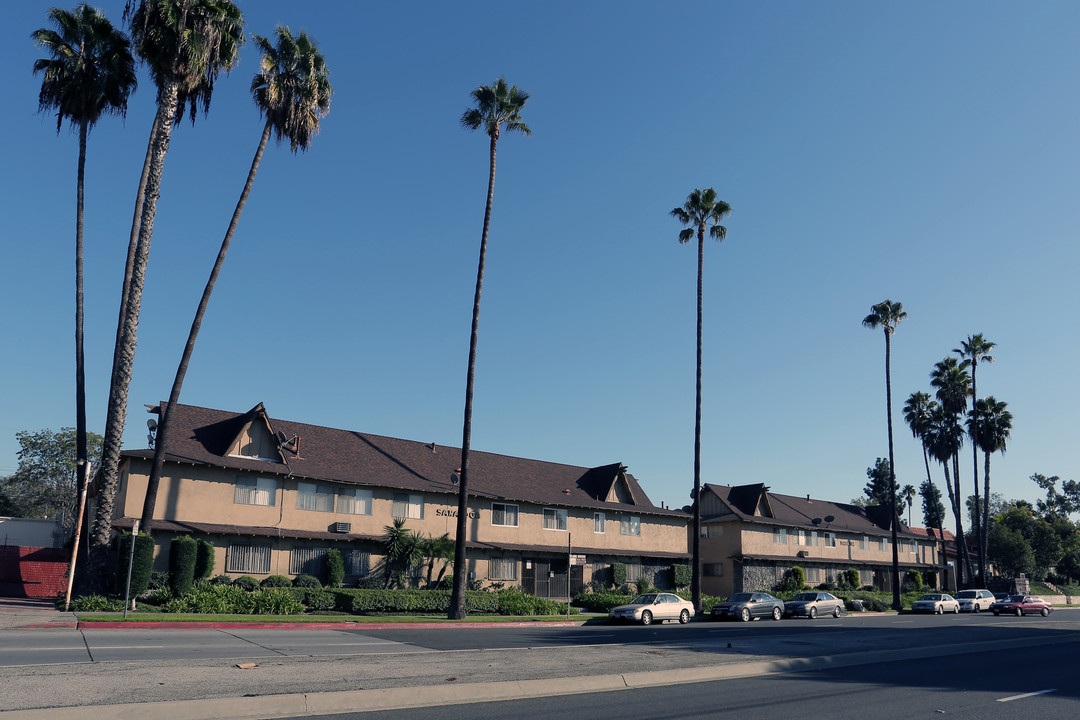 Flair House in Whittier, CA - Building Photo