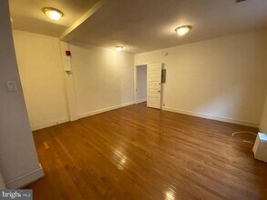 316 S 43rd St in Philadelphia, PA - Building Photo - Building Photo