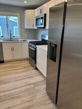 129 Ocean Ave in Islip, NY - Building Photo - Building Photo