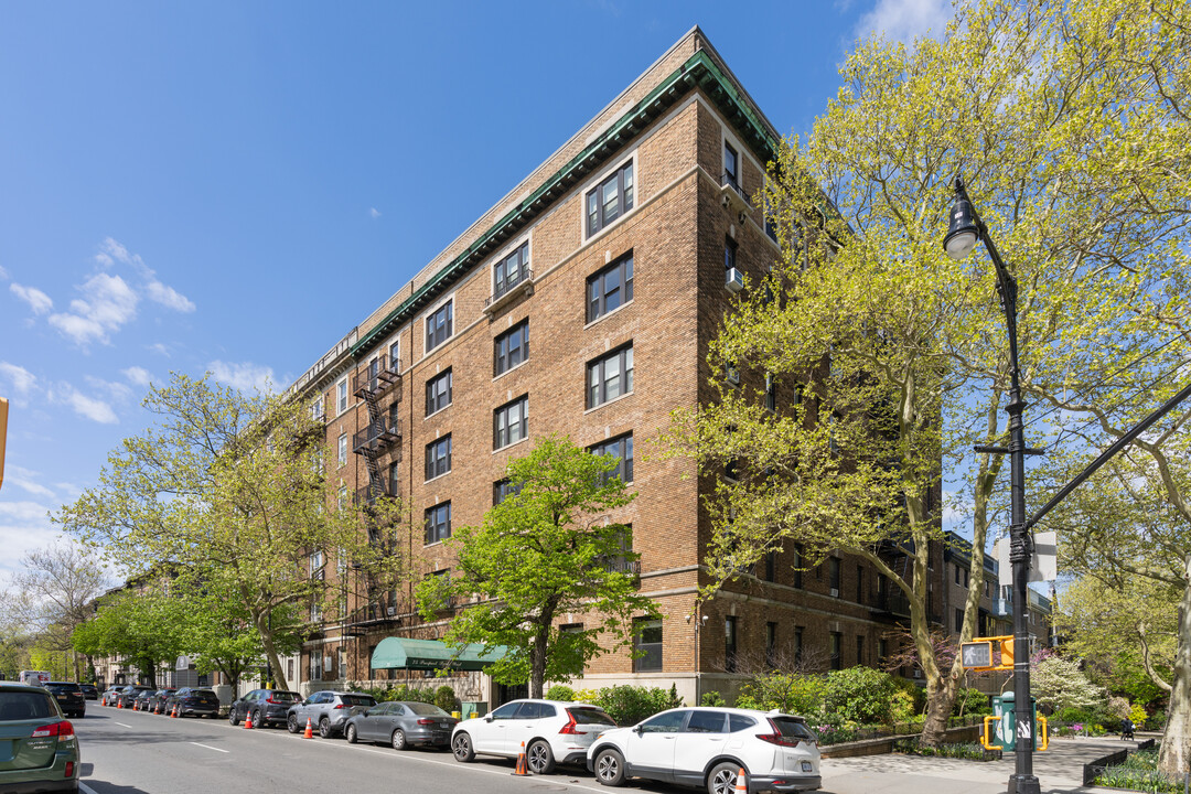 75 Prospect Park W in Brooklyn, NY - Foto de edificio