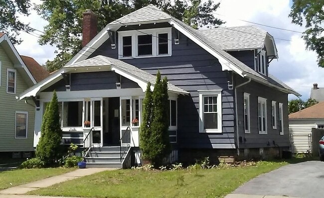 1371 Teall Ave in Syracuse, NY - Foto de edificio - Building Photo