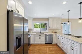 5471 Harris Farm Ln, Unit 0808 in Clarksville, MD - Foto de edificio - Building Photo