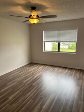 9355 SW 8th St, Unit 409 in Boca Raton, FL - Foto de edificio - Building Photo