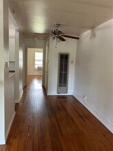 5909 Lewis St in Dallas, TX - Building Photo - Building Photo