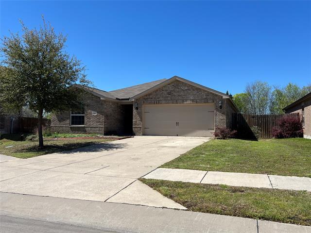 242 Silver Leaf Dr in Princeton, TX - Building Photo