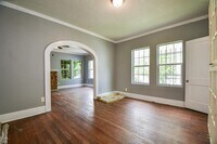 3319 Holman St photo'
