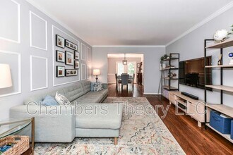 2107 Golf Course Dr in Reston, VA - Building Photo - Building Photo