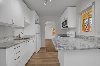 1824 Wordsworth St in Ferndale, MI - Building Photo - Building Photo