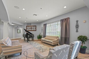 Mountain Creek Retirement Living in Grand Prairie, TX - Building Photo