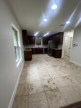 403 Yvette Marie Dr in Lafayette, LA - Building Photo - Building Photo