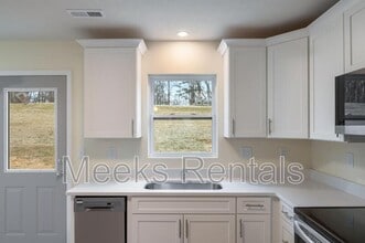 15 Cottage Ln in Hurricane, WV - Building Photo - Building Photo