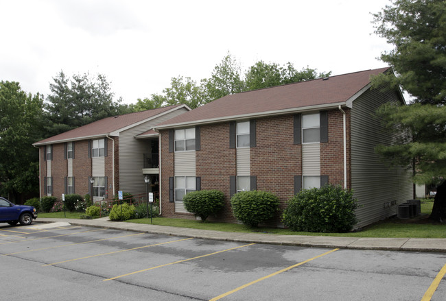 Woodland Apartments in Springfield, TN - Foto de edificio - Building Photo