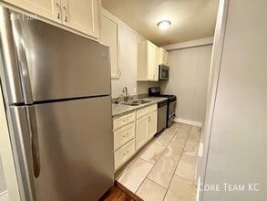 710 W 48th St-Unit -104 in Kansas City, MO - Building Photo - Building Photo