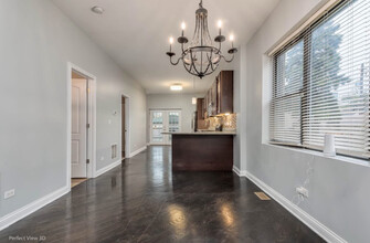 3348 W Potomac Ave in Chicago, IL - Building Photo - Building Photo