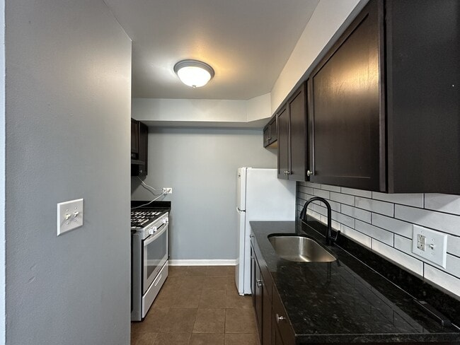 9620 Ivanhoe Ave in Schiller Park, IL - Building Photo - Building Photo