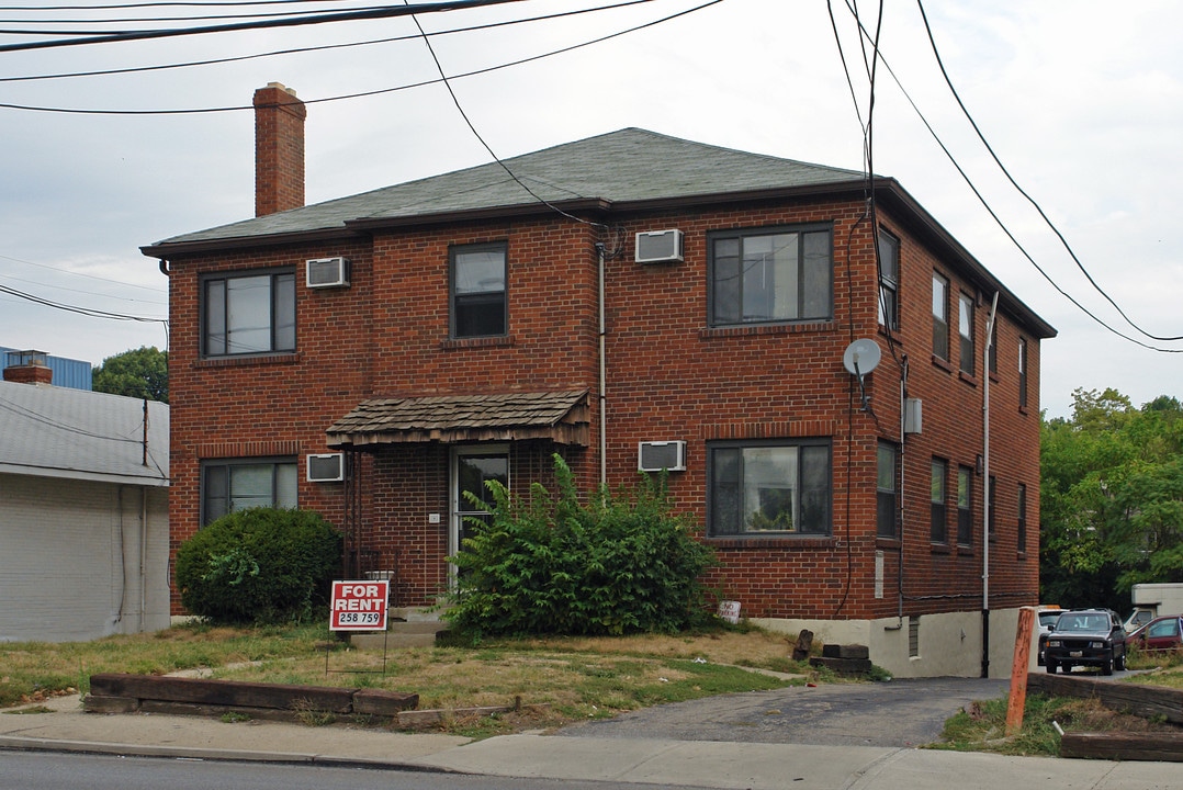 1726 Seymour Ave in Cincinnati, OH - Foto de edificio