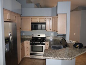 7524 Flat Rock St in Las Vegas, NV - Building Photo - Building Photo