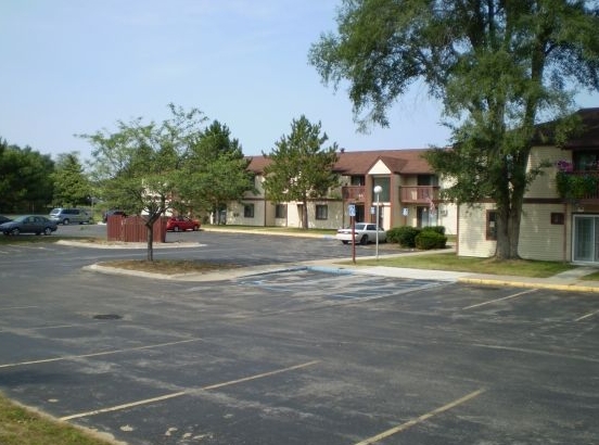 Boardman Lake in Traverse City, MI - Building Photo