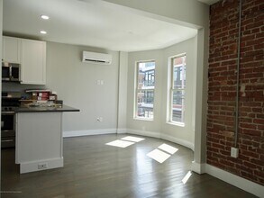 410 Bond St in Asbury Park, NJ - Building Photo - Building Photo