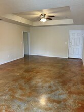 1109 E Ave F in Lampasas, TX - Building Photo - Building Photo