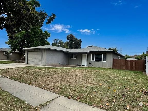 property at 3115 W Santa Ana Ave