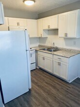 BC - Broadbay Crossings in Winston-Salem, NC - Foto de edificio - Interior Photo