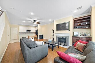 90 McGowen St in Houston, TX - Building Photo - Building Photo