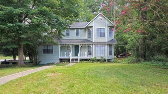 903 Mainstreet Park Ct in Stone Mountain, GA - Building Photo