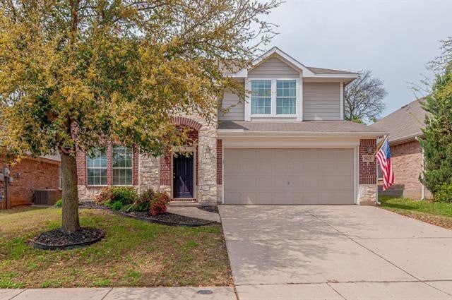 property at 3821 Denridge Ln