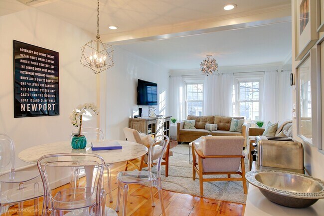 38 Pope St in Newport, RI - Building Photo - Building Photo