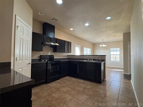 14780 S Fern Pl in Glenpool, OK - Building Photo - Building Photo