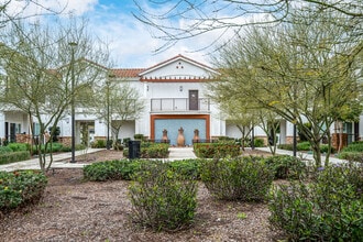 177 N Myrtle Ave in Pomona, CA - Building Photo - Building Photo