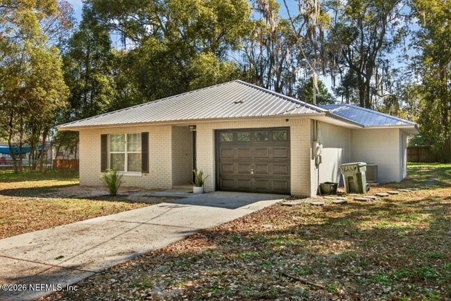 property at 411 Pearl St