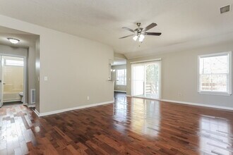 3812 Round Rock Dr in Nashville, TN - Building Photo - Building Photo