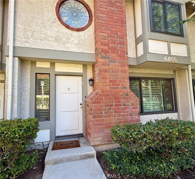 6855 Valley Circle Blvd in Los Angeles, CA - Building Photo