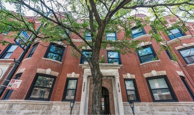 2904 N Halsted St in Chicago, IL - Building Photo - Building Photo